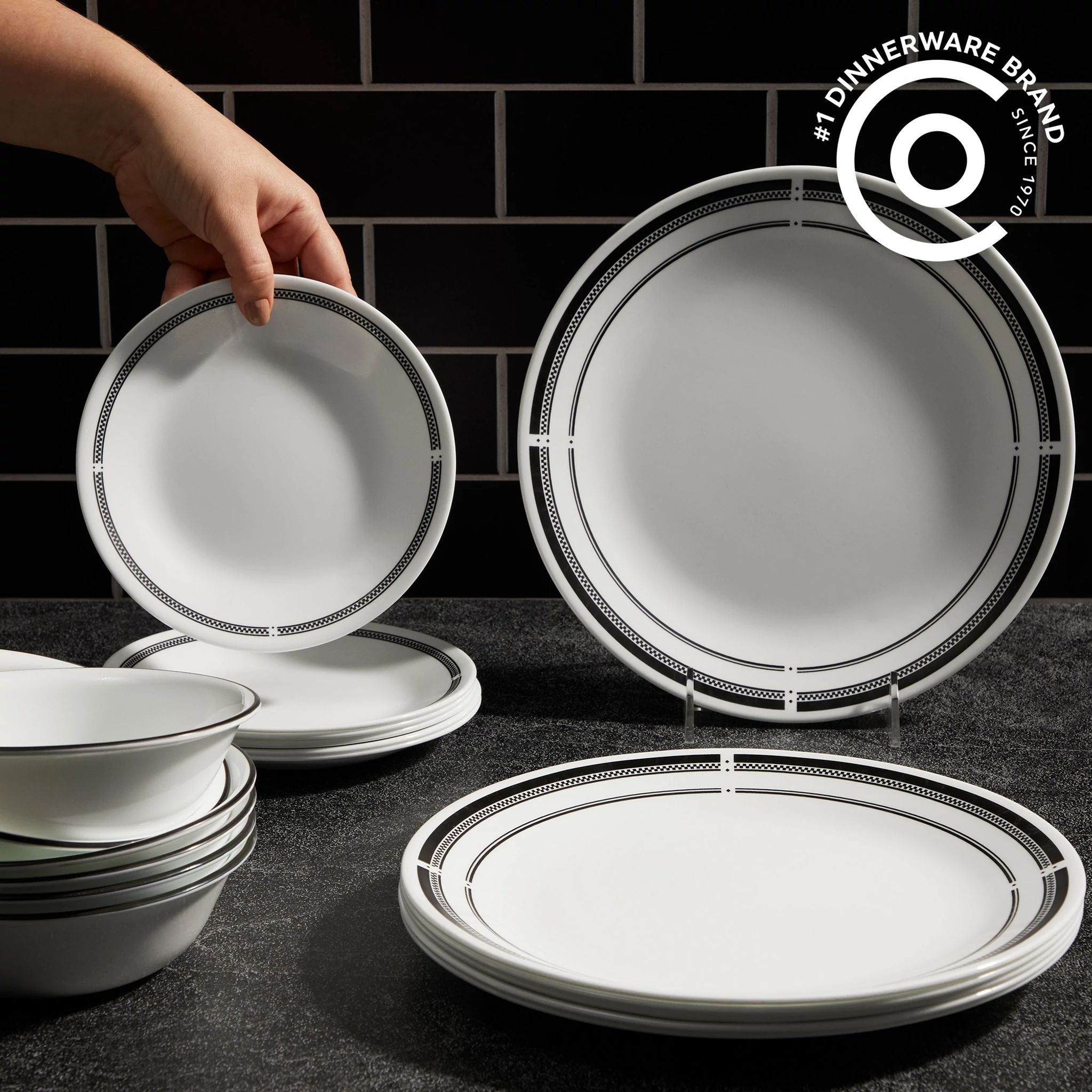 Corelle Brasserie 18-piece Dinnerware Set. Service for 6 - Image 3